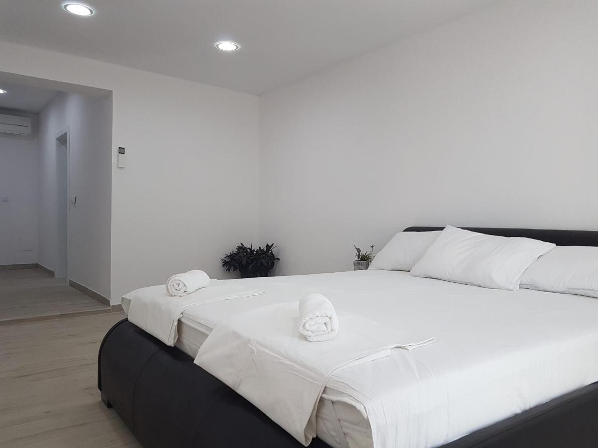 Rooms Lanterna Metajna Dış mekan fotoğraf